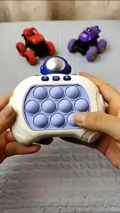 Pop it game điện tử Đồ chơi Fidget Toy giải trí rèn luyện khả năng tập trung. Máy chơi game bấm nút theo đèn nhạc. Đồ chơi giải trí giảm stress kích thích phát triển trí não trẻ em. Đồ chơi âm thanh
