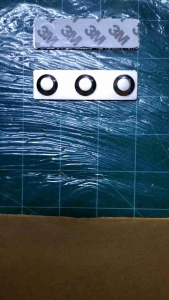 แม่เหล็กป้ายชื่อมีกาวในตัว