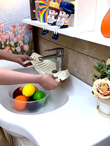 Tatakan Alas Kran Air Wastafel Pelindung Cipratan Air Cepat Kering Bak