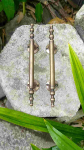 Tarikan Laci Lemari Kuningan Antik Motif Mahkota 15 cm 2 pcs