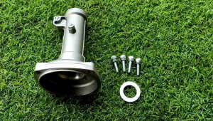 A323กกหาง +พร้อมยึด 4ตัว+แหวนรอง เครื่องตัดหญ้า 2 จังหวะ "ยี่ห้อ" มารูยาม่า  maruyama ne500ne420 รุ่นBCF500HTR-RS#ตรงปก #สำหรับงานหนัก วัสดุแข็งแรง ทนทาน #แท้ติดเครื่องใหม่