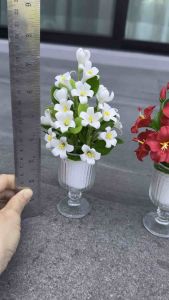 ดอกบัว แจกันดอกบัวดินปั้น ในแจกันแก้ว ความสูง 7.2 นิ้ว รวมแจกันถึงปลายบัว