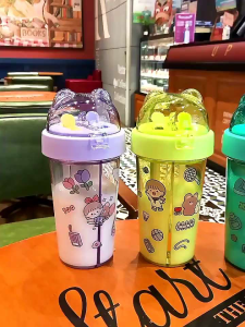 Botol Minum Duet Anak 2 in 1 Couple Bottle 420 ml/Botol minum anak 2 sisi Free siker lucu