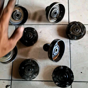 Lonceng Set Kampas / Prodo Ganda Supra X 125 FI Injeksi KYZ / Helm in Blade New Fi Injeksi (K41) Mangkok Ganda Set Kampas Blade New Fi Injeksi Supra X 125 Helm In / KYZ Kode (K41) Original Engine Motorcycle