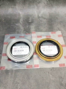 Seal Roda Belakang Dalam Isuzu NMR71 / Oil Seal / Oli Sil