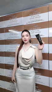 mẫu mới sữa rửa mặt mầm gạo hạnh nhân giúp kèm dầu mềm da
