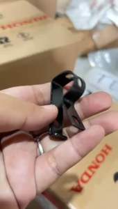 Klem selang rem depan bawah honda Revo 110 FI