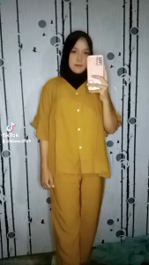 Setelan Jolly Wanita Adem & Nyaman untuk Aktivitas