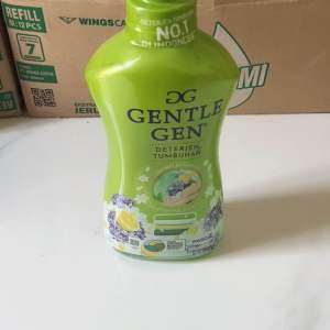 Gentle Gen Detergent Cair Konsentrat Parisienne Garden - 700ml
