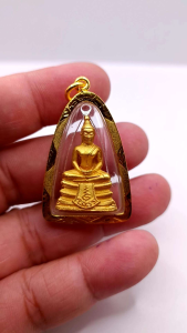 K277 หลวงพ่อโสธร วัดโสธรวราราม รุ่น80 ปี เนื้อกะไหล่ทอง กรอบพระทองไมครอน พ่นทราย ไม่ดำ ไม่ลอก ขนาด 4x3 cm พระโสธร หลวงพ่อโสธรรุ่น80ปี