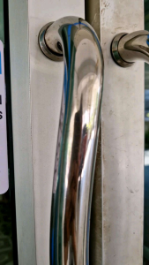 (ฟรีส่ง) สติ๊กเกอร์กรุณาทาบบัตร เครื่องสแกนเข้างาน ทาบบัตรเพื่อเข้าที่พักอาศัย หอพัก คอนโด อพาร์ทเม้นท์