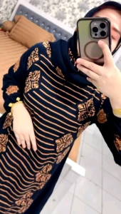 Gamis Muslimah Set Hijab: Pilihan Terbaik untuk Ibadah