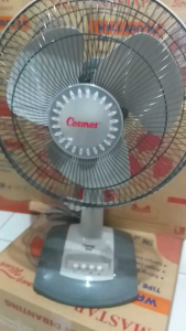 Cosmos 12DAR N Ony - 2 in 1 Desk Fan Bisa meja/Dinding 12 inch