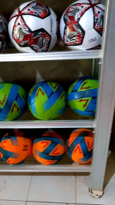 BOLA SEPAK Size 3 / BOLA Size 3 / RANDOM / Jaring Pentil Pompa dan Sarung Tangan