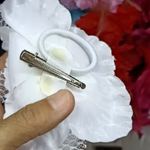 ขนาดดอก 13cm. ดอกไม้ประดิษฐ์ ติดผม กิ๊บดอกไม้กุหลาบ ขนนก  เครื่องประดับผม แฟชั่น ฟ้อนรำวง ย้อนยุค ชุดไทย