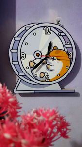 Jam Dinding Aesthetic Karakter Roll Hamster