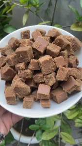 Đường Mía Hà Thủ Ô Chế biếnThủ Công Từ Mật Mía Nguyên Chất Và Các Thảo Dược Tự Nhiên Không Hoá Chất- Túi 1kg NGỌT LÀNH