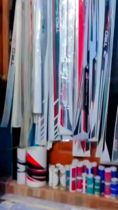 Stiker Desain Unik untuk Kendaraan ELF ISUZU