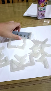 Chân nhựa chống trầy v lỗ combo (1 bộ 4 cái 3x3) hoặc ( 1 bộ 4 cái 4x4) - ĐIỆN NƯỚC GIA PHÁT