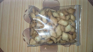 kue biji ketapang