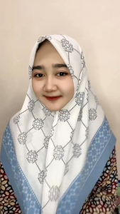 Hijab segi empat Voal Motif Luna