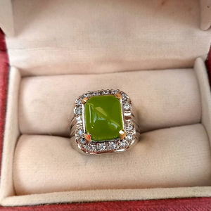 Cincin Batu Sungai Mewah & Elegant