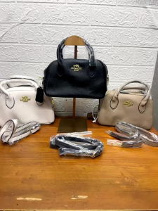Tas Wanita Coa Import 950 / Tas Selempang Bahu Wanita Premium