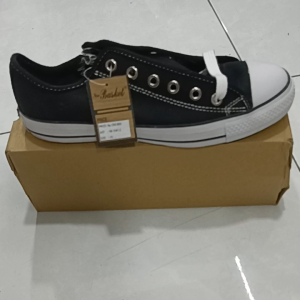 SEPATU HITAM PUTIH HC /LC LAKI LAKI DAN PEREMPUAN/SEPATU CASUAL DAN TRAVELING