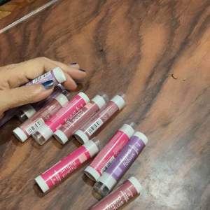 Avon Simply Pretty lip balm Berry Strawberry Chocolate. Moisturizing lip balm. Independent representative.