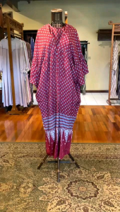 Emily Kaftan by Dian Pelangi: Busana Muslim Modern & Elegan