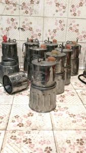 เเก๊สโบราณ ตะเกียงเเก๊ส รุ่นเก่า อุปกรณ์ไม่ครบ มีเเค่ตัวตะเกียง เก่าเก็บหลายสิบปี มือ 1