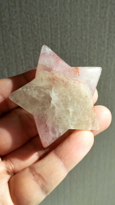 💜 คริสตัล ฟลูออไรต์ ทรงทาวเวอร์ สวยๆ เนื้อโทนสีเขียวเเละม่วงอ่อน เนื้อใสๆ ขนาดน่ารักๆ วางโชว์สวยมากๆ