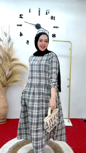 Midi Dress Kotak Korina Ter: Best Seller dengan Bahan Nyaman & Elegan