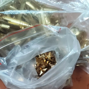Lẻ bộ sao gạch cúc cầu vai đơm may chi tiết áo (01 cái)