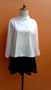 atasan wanita putih L XL blouse lengan panjang santai kerja kuliah