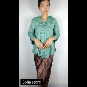 Atasan Kebaya Encim Moderen Denaya Warna Hijau Sage Kebaya Kartini Modern