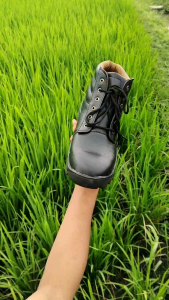 safety boot kickres ujung besi