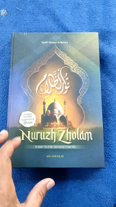 Nuruzh Zholam Dengan Terjemah Indonesia dan Makna Pesantren