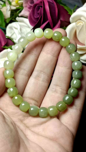 (Certificate) Hetian Jade / Nephrite Jade Bracelet 8mm+- (证书) 和田玉手串 水头饱满特别润 冰透 8mm+-很润水头好 带证书 一物一证书 带编码