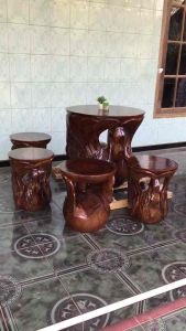 SET KURSI TERAS ANGSA KAYU TREMBESI 4 kursi + meja