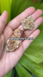 Tinh thể đá thô Spessartite Garnet cam tự nhiên sưu tầm trang trí - Natural Raw Spessartite Garnet Cluster Orange