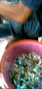 Ecobrik ramah lingkungan uk 600 botol aqua.sampah plastik
