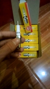 PAKET 10pcs BUSI C7HSA NGK Honda Grand - Supra - Yamaha Mio Jupiter pala PUTIH grosir termurah