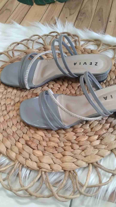 ZHEVIA - SENDAL HAK TAHU 3CM REUNA