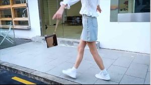 กระเป๋าใส่โทรศัพท์ มีสายสะพายข้าง 2 ช่อง ใบใหญ่จุของได้เยอะ ปรับสายได้ K151