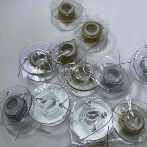 0010-(1 MÉT DÂY LÕI THÉP 7 SỢI ĐAN NHAU 0.3mm  LỚP CAO SU DẼO rất dai  CHỐNG CẮT KHI LÀM CHUỖI TAY( HÀNG THÁI ) rất bền không dễ đứt ( tặng kèm bi khóa đầu dây 2ly hoặc 3ly )