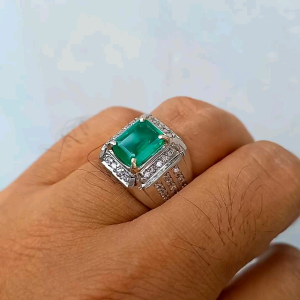 Cincin Batu Zamrus Zambia Mewah Elegan