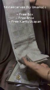 Hijab segi empat motif premium voal digital printing Texla Scarves (box) by Umama