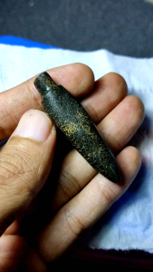 Batu bunga kantil warna hitam motif