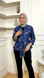 Baju batik wanita batik blous batik wanita. modern